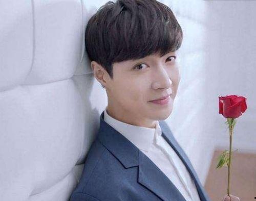 吃瓜娱乐圈男明星张艺兴,娱乐圈的瓜田明星，从偶像到实力派